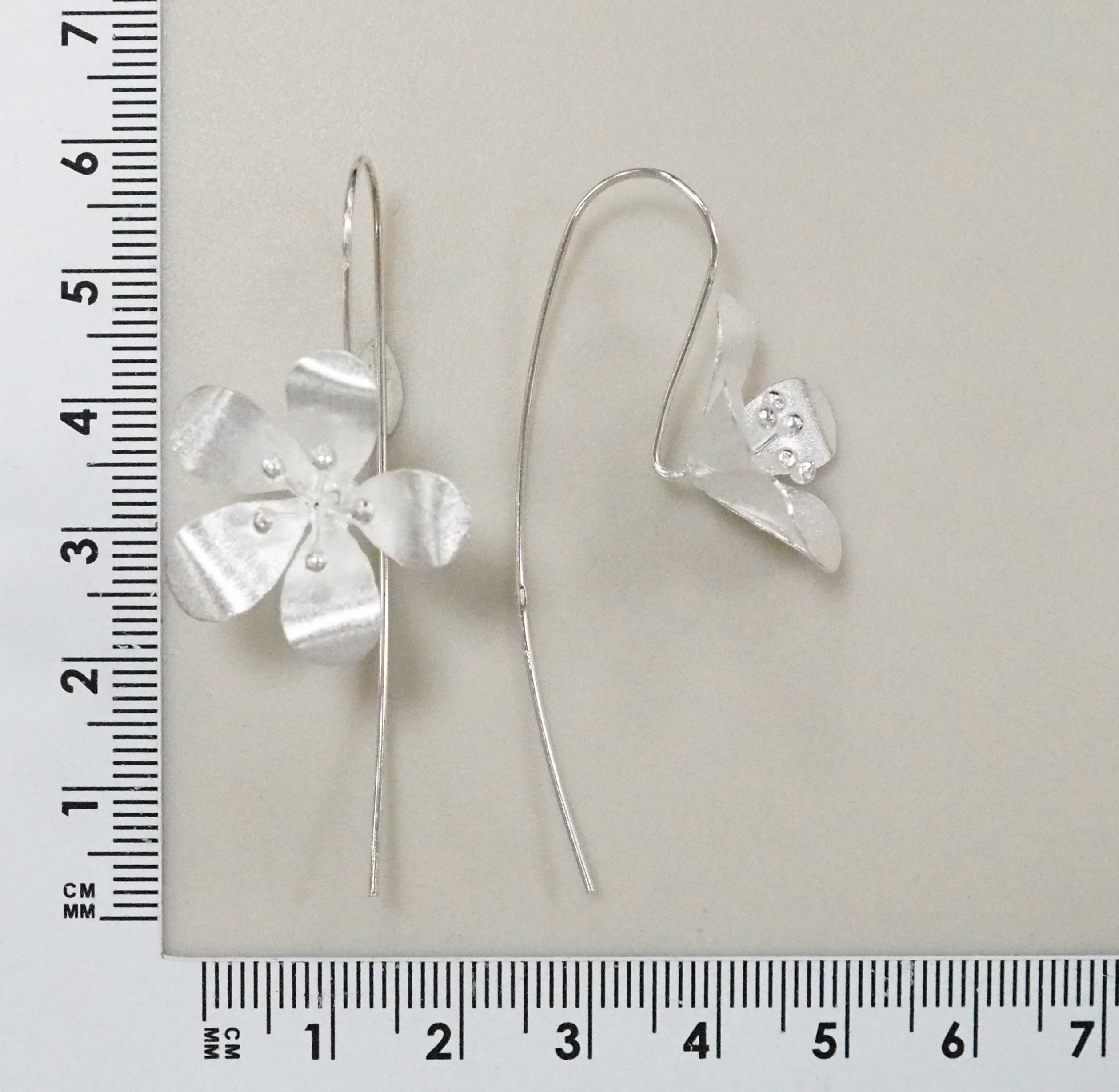 Серебряные серьги "Цветы"